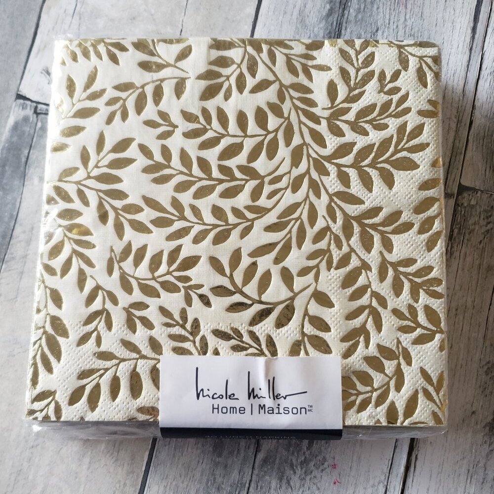 NWT - Nicole Miller 40 count  Lunch Napkins Cream and Gold
